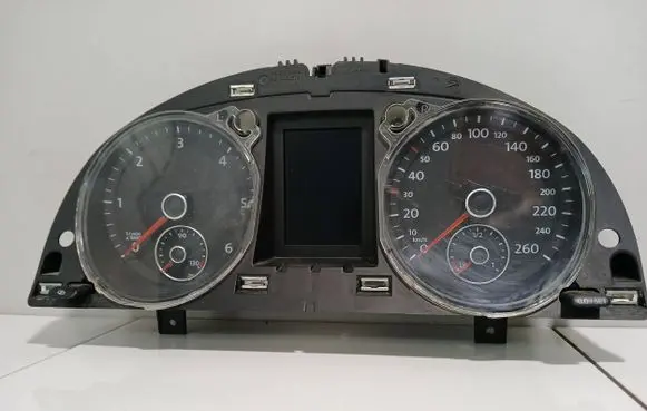 Volkswagen PASSAT B6 Speedometer (instrument cluster) 3C0920871T 050463