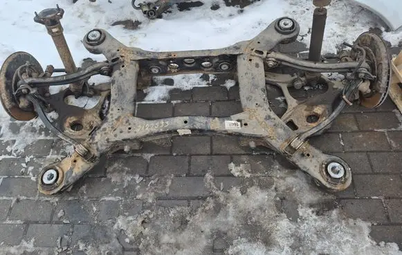 Mercedes-Benz GL X164 Rear subframe 