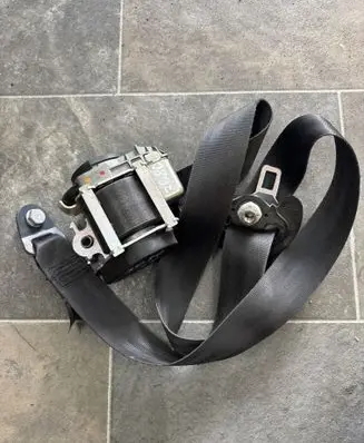 Peugeot 508 RXH Front seatbelt 98029161XX 04042013