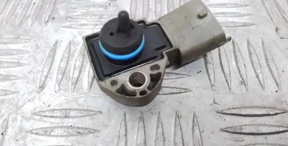 Volvo V70 Fuel pressure sensor 31251447