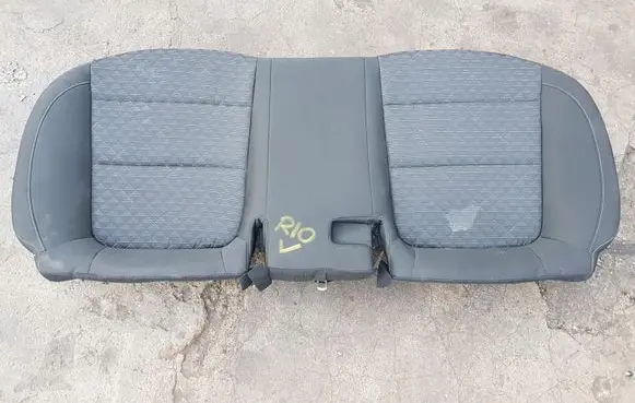 KIA Rio Second row seats 