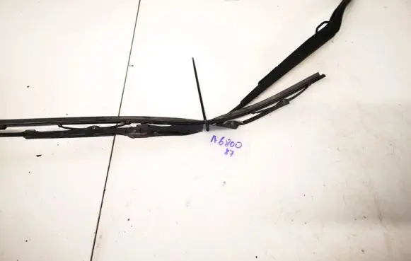 SsangYong Rexton Front wiper blade arm y200lhd