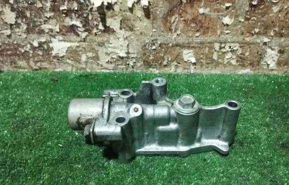 Honda Civic IX Valve 104930 R1AH0 R1AH012104930