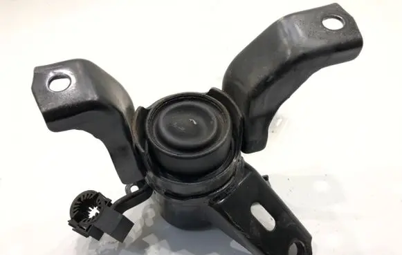 Toyota Auris E180 Engine mount vacuum valve 