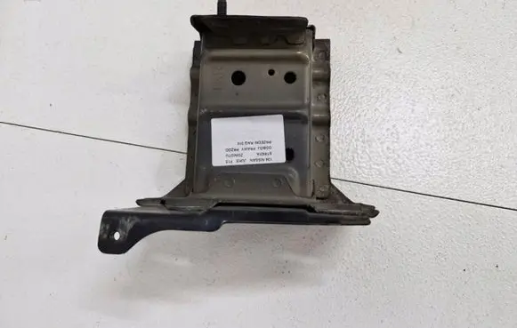 Nissan Juke I F15 Front bumper support beam RAQ