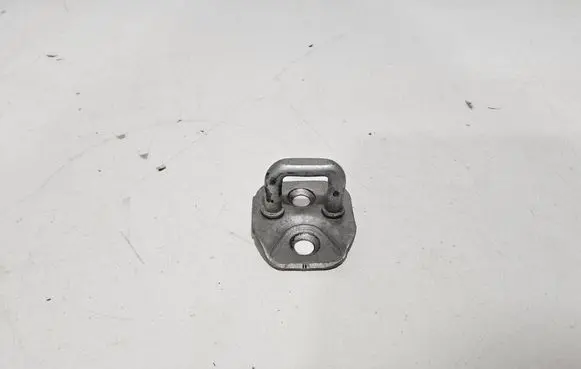 Alfa Romeo Giulia Front door lock loop/hook striker 