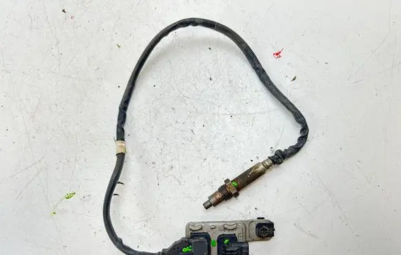 Volkswagen Crafter Lambda probe sensor 04L907805FB