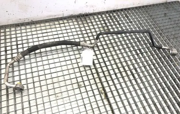 Air conditioning (A/C) pipe/hose