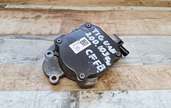 Volkswagen Tiguan Vacuum pump 03L145207