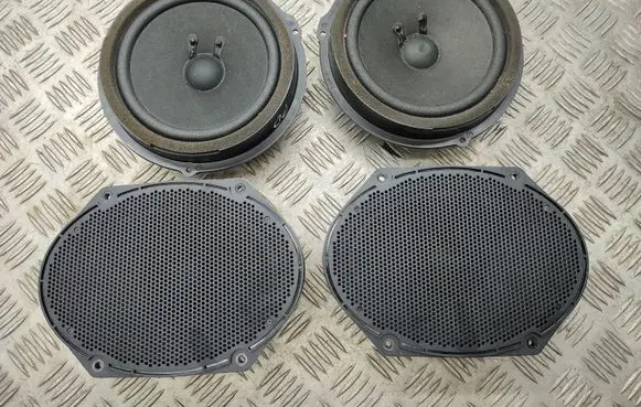 Ford Turneo Courier Front door speaker 7U5T18808BA AA6T18808AA