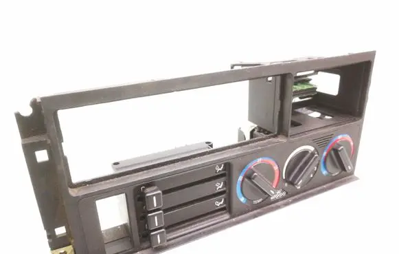 BMW 5 E34 Climate control unit 1384141