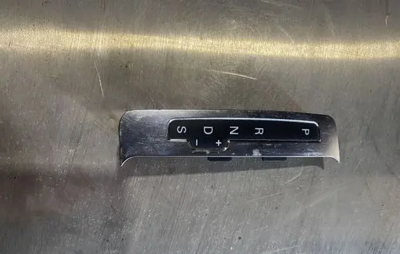 Audi A6 S6 C6 4F Gear shift selector indicator 4F1713463B