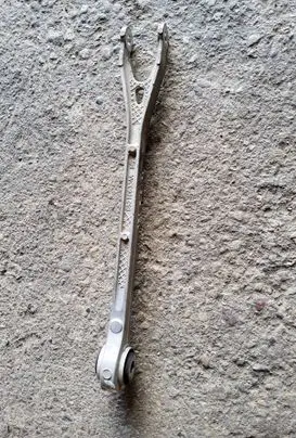 Dodge Challenger Rear control arm 68210633AA