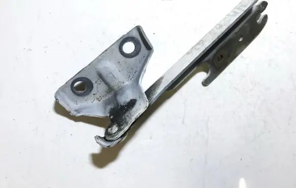 Mazda 626 Engine bonnet/hood hinges