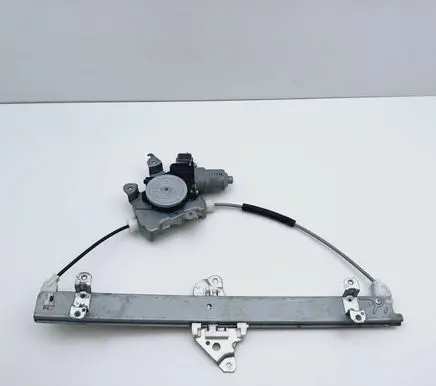 Nissan Juke I F15 Front door window regulator with motor 