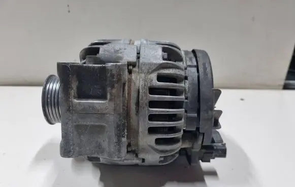 Renault Megane I Generator/alternator 0124415014 7700434900