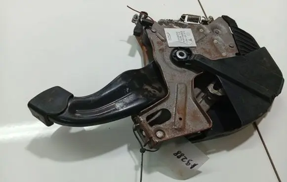 Audi Q7 4L Handbrake/parking brake lever assembly 7L0721797J
