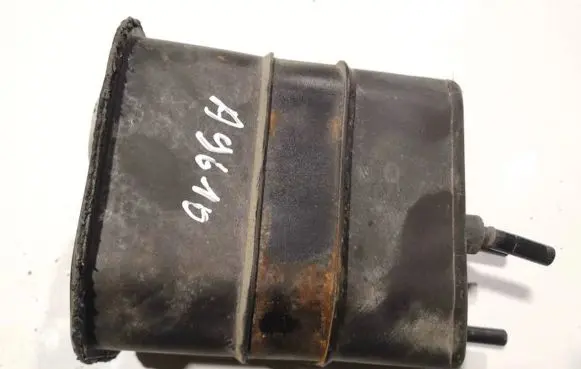 Active carbon filter fuel vapour canister