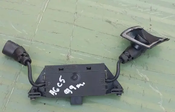 Audi A6 S6 C5 4B Alarm control unit/module 4B0951177