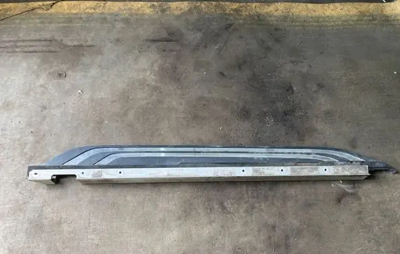 Toyota RAV 4 (XA50) Sill