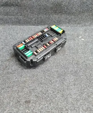 BMW 4 F32 F33 Fuse box set 9389068 1009019 29082018