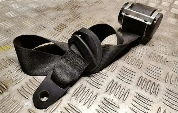 Mini Cooper Countryman R60 Front seatbelt 9802196