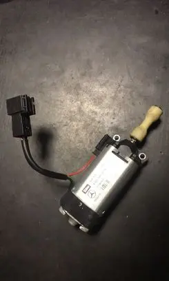 Mercedes-Benz S W220 Steering column adjust motor A2205400288