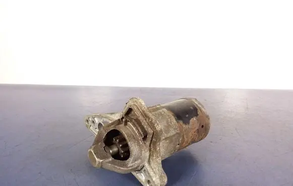 Nissan Qashqai Starter motor M000T32172
