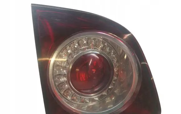 Volkswagen Golf V Rear/tail lights 5M0945093H