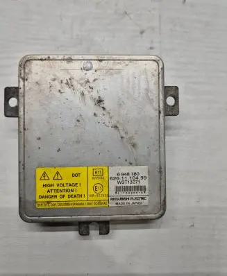 Volvo V70 Xenon control unit/module 6948180