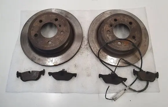 BMW 1 E82 E88 Rear brake disc 6855236