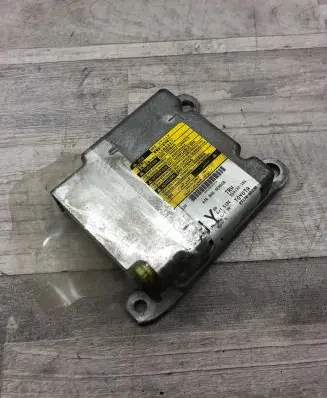 Toyota Avensis T270 Airbag control unit/module 8917005230 219122101
