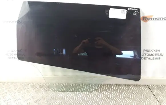 Chevrolet Orlando Rear door window glass