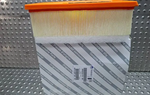 Opel Movano C Air filter 52222118