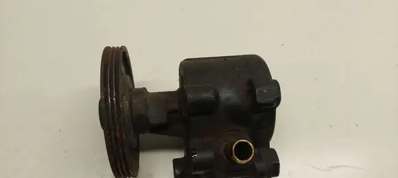 Renault Megane I Power steering pump 7700840801B