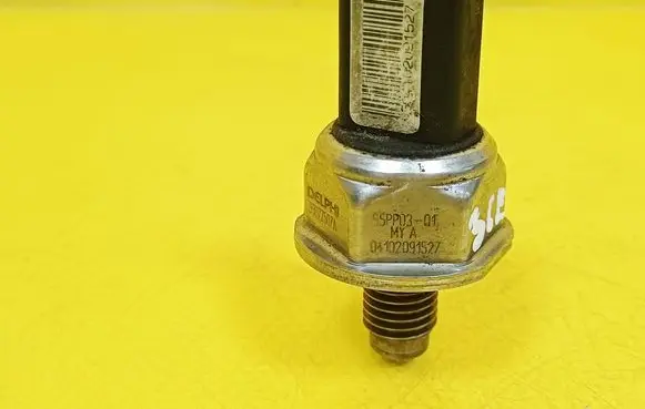 Renault Scenic II - Grand scenic II Fuel pressure sensor 93077507A 55PP0301