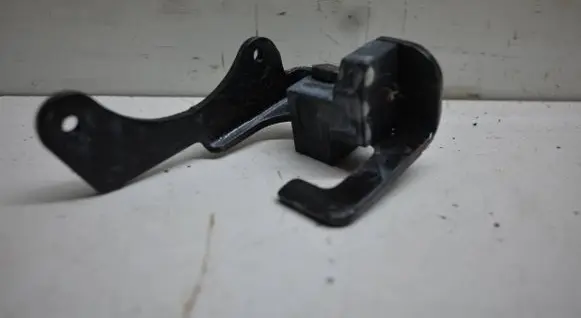 Chrysler Town u0026 Country V Sliding door lower roller guide/hinge 996ACA