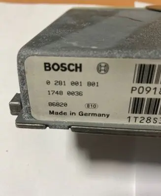 Volvo S70 V70 V70 XC Engine control unit/module 0281001801 86820 17480036