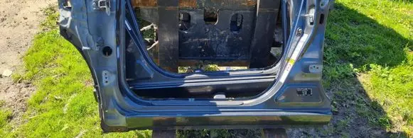 Toyota RAV 4 (XA30) Sill