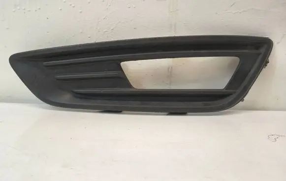 Ford Focus Front fog light trim/grill F1EB15A299Aautoas7 F1EB15A299A