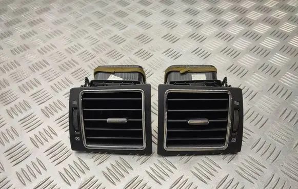 Toyota Avensis T270 Dashboard side air vent grill/cover trim 5566005101 5565005141