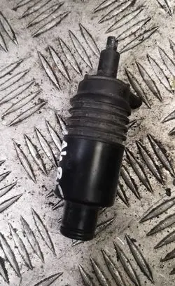 Audi A4 S4 B5 8D Windscreen/windshield washer pump 4a0955651