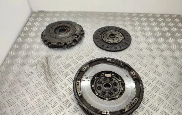 Mercedes-Benz A W176 Clutch set kit A0262500501
