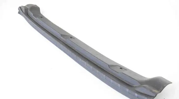 Trunk/boot sill cover protection