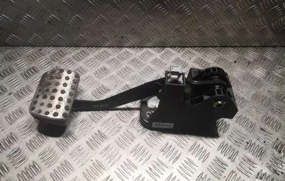 Mercedes-Benz SLK R172 Brake pedal 1722902101 A1722902101