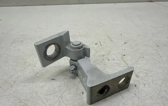 Skoda Kamiq Rear door lower hinge