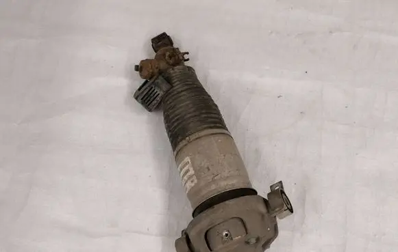 Volkswagen Touareg I Air suspension rear shock absorber 7L6512021AG