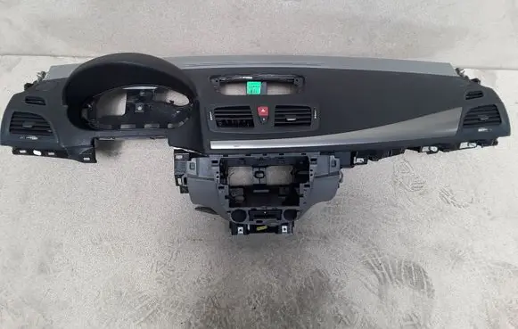 Renault Megane III Dashboard 681000020R B90341251