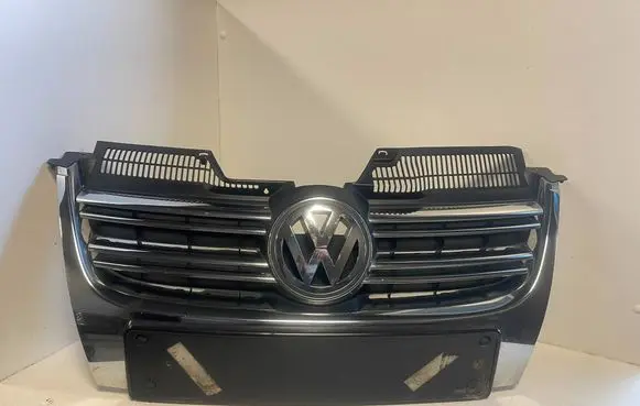 Volkswagen Golf V Front bumper upper radiator grill 1K5853653C 1K5853651
