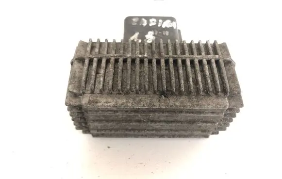 Opel Zafira B Glow plug pre-heat relay 51299018B 55354141